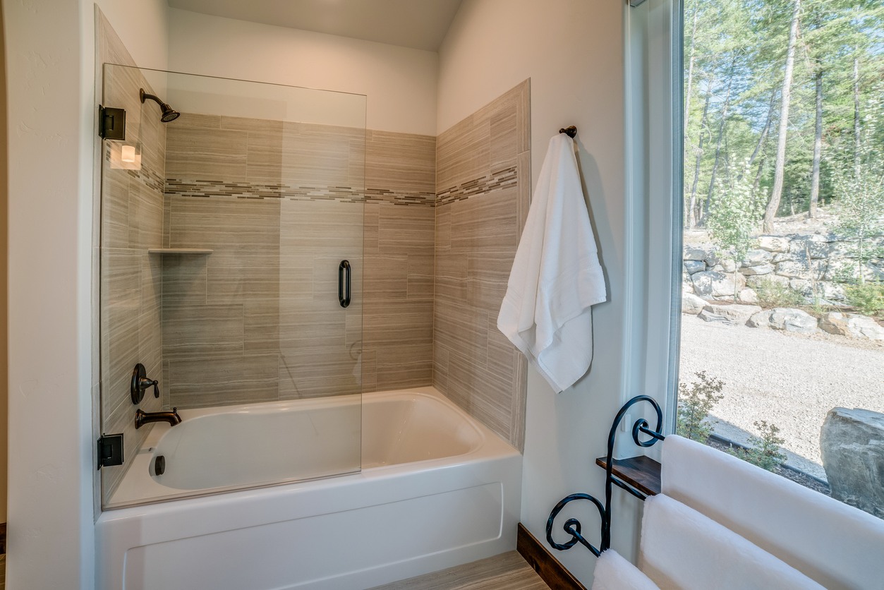 Shower & Tub Installation in Pharr